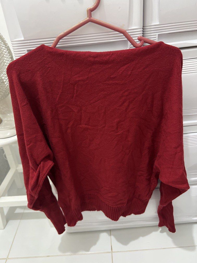 Off the shoulder dark red knit sweater (Category: Longsleeves) located in Cavite. Submitted by chocolat.meilleure (Listing ID 1466144968, Image 1). Description: .
