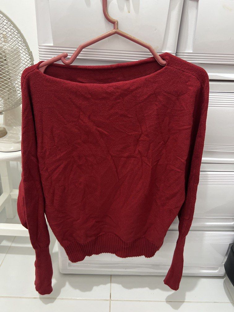 Off the shoulder dark red knit sweater (Category: Longsleeves) located in Cavite. Submitted by chocolat.meilleure (Listing ID 1466144968, Image 2). Description: .