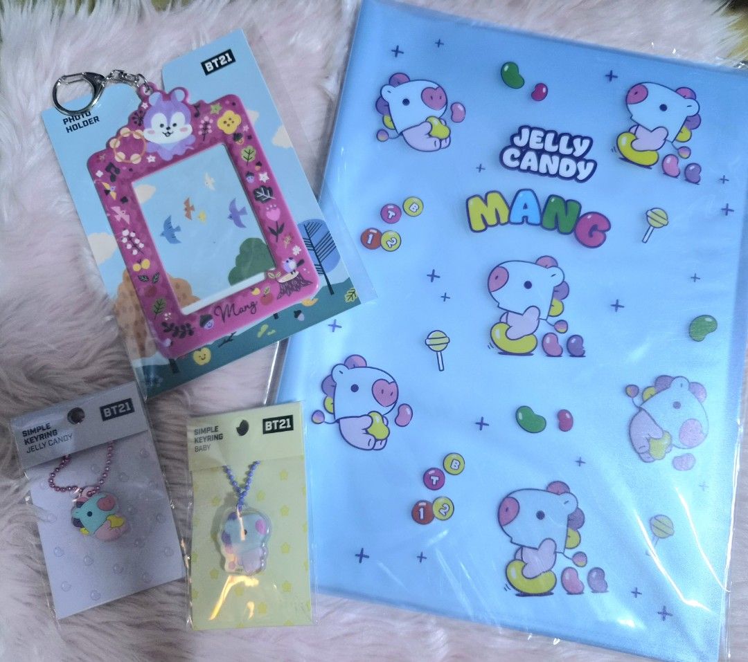 Official Mang Set (Category: K-Wave Merchandise) located in Makati City. Submitted by meowingfan (Listing ID 1465989960, Image 1). Description: Official BT21 Mang Set photo holder, clear file, 2simple keyrings Php 350💸 DM 📩 Makati City 📍 MOP: PAYO via Gcash, Maya,Go Tyme, Maribank, Landbank, BPI MOD: every weekend shipping via JNT.