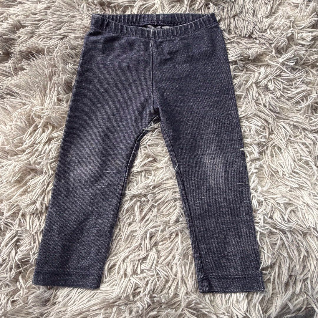 Old Navy Denim Jegging Pants 18-24m (Category: Babies & Kids Fashion) located in Valenzuela. Submitted by itshanaaaaa_ (Listing ID 1466100999, Image 2). Description: Old Navy ♡ Jegging Pants CODE: FC033 SIZE: 18-24 CONDITION: 7/10 ₱50 MINE + CODE ♡ — Once yours, please fill out the order form to proceed. — NO CANCELLATION once claimed. — PAYMENT FIRST • NO COD MOP: GCash • MariBank • Maya • GoTyme • BDO 📍 Valenzuela City .