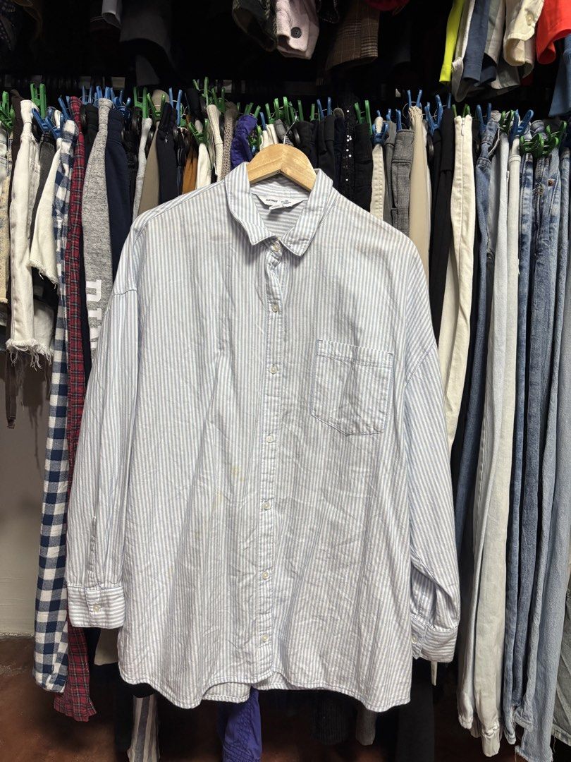 Old navy Polo Longsleeve (Category: Longsleeves) located in Pila. Submitted by isabelasthriftclothes (Listing ID 1466082402, Image 1). Description: .