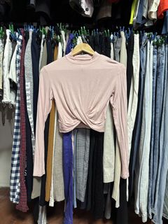 (Category: ) located in . Submitted by isabelasthriftclothes (Listing ID 1466046259, Image 1). Description: .