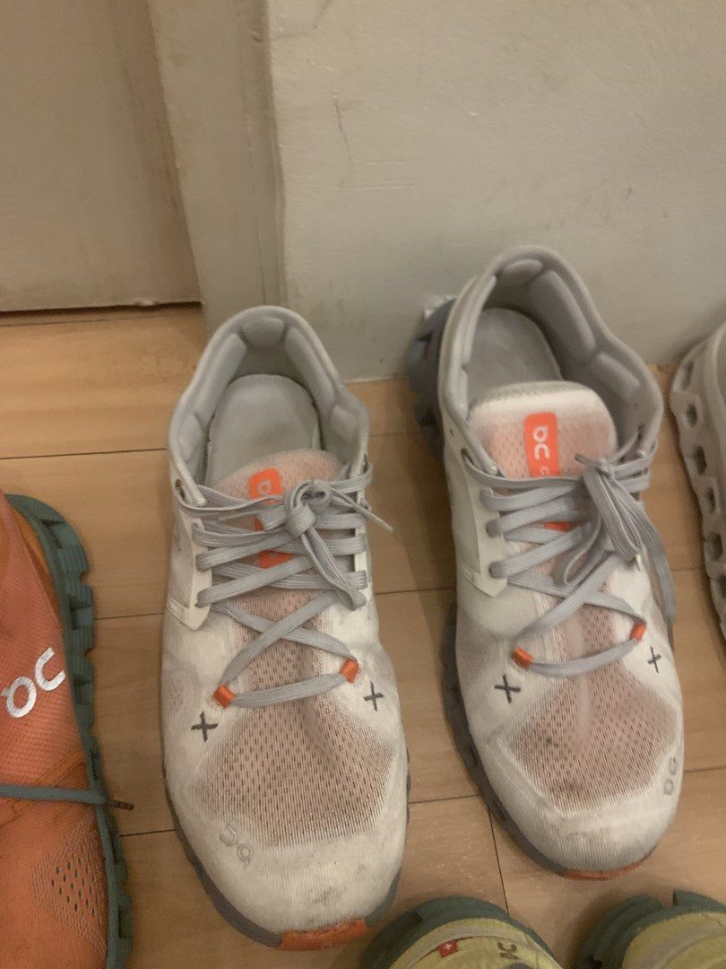 On cloud take all size 8.5-10 As is (Category: Announcements) located in Manila. Submitted by moneymann888 (Listing ID 1466148044, Image 3). Description: Sf Buyer shoulder as is where is sign of usage manage your expectations yung iba walang insole bawal sa maselan bumili ka ng bago lahat usable at original shoes only.