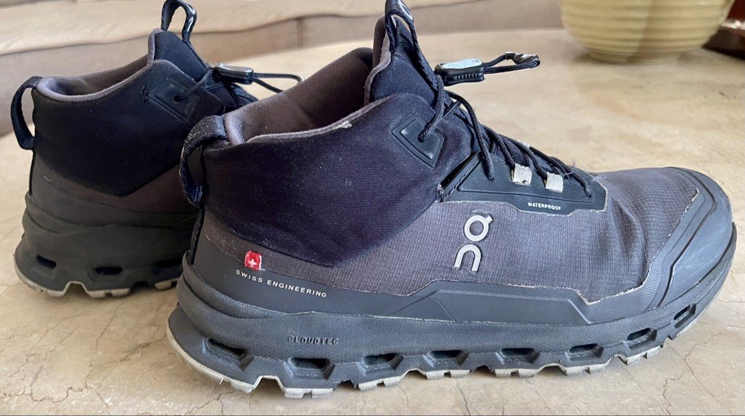 On Cloud Waterproof Sneakers Black Size US 4.5 (Category: Babies & Kids Fashion) located in San Juan City. Submitted by rike_ramirez (Listing ID 1465958987, Image 3). Description: Original and authentic, purchased in the USA On Cloud Waterproof Boots black with speed-lacing system Mid-top ankle design with Helion cushioning soles and CloudTec technology. Swiss engineering, made in Vietnam Size US 4.5, UK 4, EU 36.5, CM 22.4 light scuffing on fron