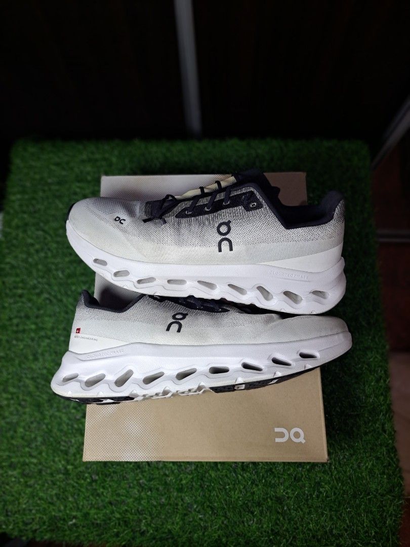 On Cloudtilt 'Ivory Black' (Category: Sneakers) located in Binan City. Submitted by aandakicksph (Listing ID 1465998538, Image 1). Description: On Cloudtilt 'Ivory Black' RARE SIZE 👟 12 US (Mens) 💯 Used Twice Only 💰 PHP 7,499 + sf only! FIRST TO PAY GETS IT 📩 Send us a direct message for orders/inquiries. We ship nationwide via lalamove / LBC.