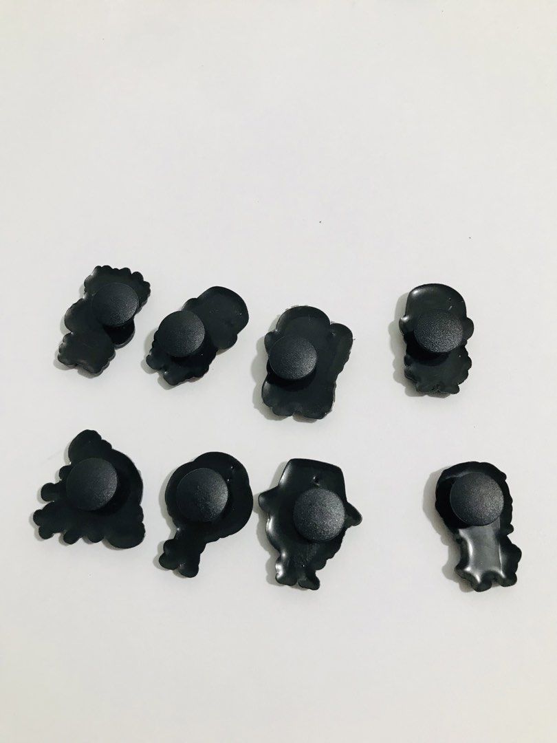 ONE PIECE JIBBITZ (Category: Character Goods) located in Gamu. Submitted by 2022bagsbunny (Listing ID 1465982552, Image 2). Description: .