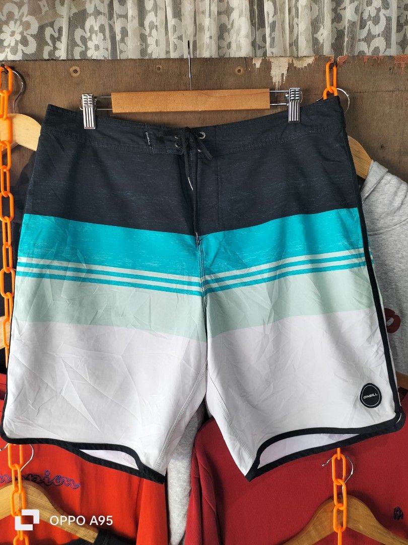 O'NEILL (Category: Shorts) located in Baler. Submitted by jaydeebaltazar (Listing ID 1466017954, Image 3). Description: O'NEILL good excellent no issue size: 34 above the knee.