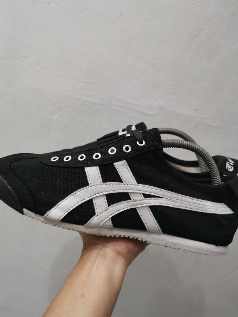 Onitsuka tiger (Category: Sneakers) located in Paranaque City. Submitted by melodybala13770 (Listing ID 1466101370, Image 2). Description: Good as new No box Ukay.