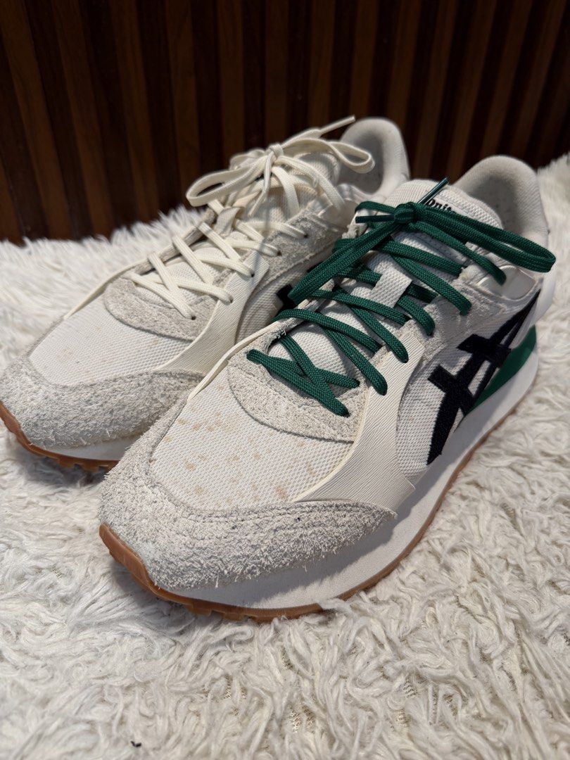 Onitsuka Tiger Moage CO (Size 11 US) (Category: Dress Shoes) located in San Pedro. Submitted by iamharoldguerrero (Listing ID 1466154848, Image 2). Description: Onitsuka Tiger Moage CO (Size 11 US) Price: ₱3,800 only! Details: - Original & Used Twice Indoor Only - Mismatch (Green/White) - Bought in Japan (Released in Japan Only) - Complte with Box & Papers - Brandnew price around 15k converted in pesos - Marketplace value around 8k - 10k (2nd Han