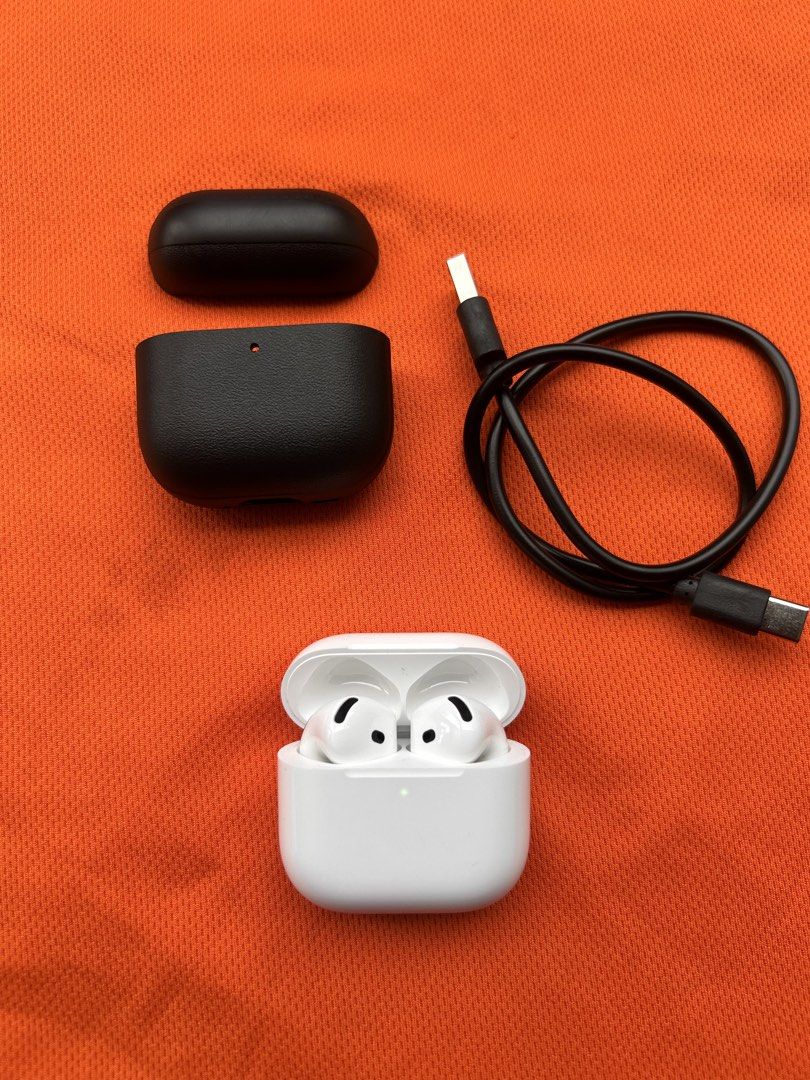 Original Apple Airpods 4 (Non ANC) (Category: Earphones) located in Manila. Submitted by Tjuan13 (Listing ID 1466046898, Image 1). Description: Try Secondhand Original Apple Airpods 4 (Non ANC) for only Php 5900 -100% Original -Free Usb C cable -Free Silicon Case -Smoothness 96% Front & 97% Back -Good battery life -Matagal Malowbat, Mabilis magcharge -Good quality -Crisp Button -Actual Photo -Ready to use -No Box -No swap -Free Shipping via Lalam