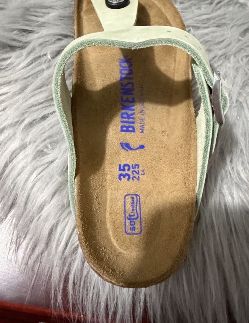 ORIGINAL BIRKENSTOCK (Category: Sandals) located in Tarlac. Submitted by mvlgstn (Listing ID 1466049845, Image 2). Description: ORIGINAL BIRKENSTOCK FITS 5 women size good as bnew rfs : decluttering.