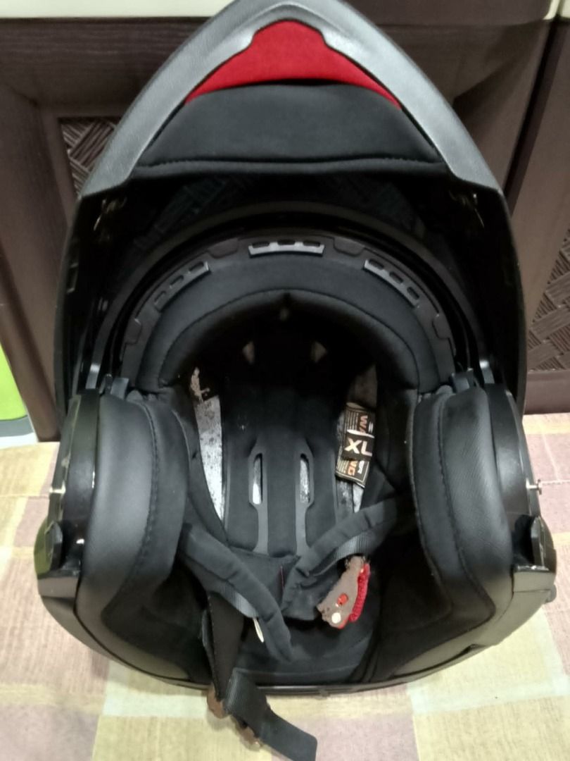 ORIGINAL MODULAR HELMET-SPYDER (Category: Helmets and other Riding Gears) located in Manila. Submitted by 08jhoyglee64228 (Listing ID 1465971683, Image 3). Description: SPYDER.