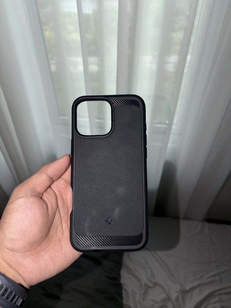 Original Spigen Case (Category: Cases & Sleeves) located in Mandaluyong City. Submitted by hkright (Listing ID 1466028926, Image 1). Description: .