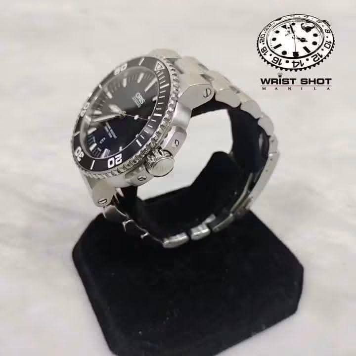 Oris Aquis 43 (Category: Everything Else Others) located in Quezon City. Submitted by wristshotmanila (Listing ID 1466040388, Image 3). Description: Oris Aquis 43 53,500 pesos Complete set Ceramic Bezel Crystal: sapphire Date window Year: 2013 Reference: 0173376534154-0782601PEB Rating: 9/10 Local AD Dial: black Case: 43mm Bracelet: 7.75 inches Unit, box, double box, card, manual, IG: @wrist_shot_manila TikTok: @wristshotmanila #oris #orisaquis #