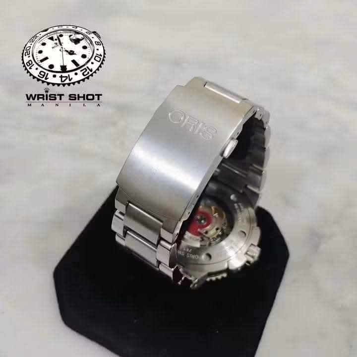 Oris Aquis 43 (Category: Everything Else Others) located in Quezon City. Submitted by wristshotmanila (Listing ID 1466040388, Image 2). Description: Oris Aquis 43 53,500 pesos Complete set Ceramic Bezel Crystal: sapphire Date window Year: 2013 Reference: 0173376534154-0782601PEB Rating: 9/10 Local AD Dial: black Case: 43mm Bracelet: 7.75 inches Unit, box, double box, card, manual, IG: @wrist_shot_manila TikTok: @wristshotmanila #oris #orisaquis #