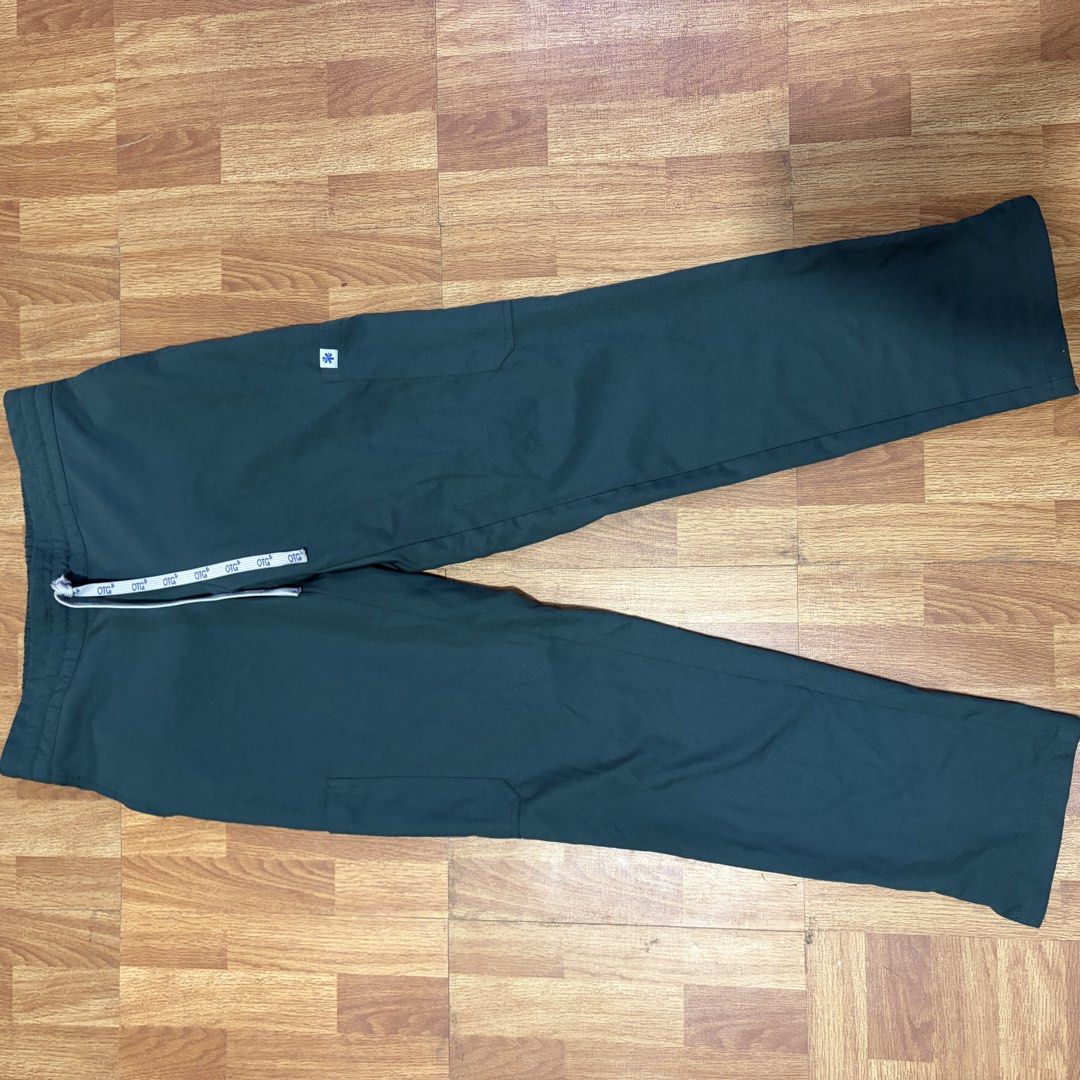 OTG Scrub Suit Pants Only Size M (Category: Activewear) located in Quezon City. Submitted by mssaiira (Listing ID 1466033977, Image 1). Description: PANTS ONLY SIZE M -MAY NAME LANG NA NAKALAGAY KAYO NA PO MAGTANGGAL QC AREA.