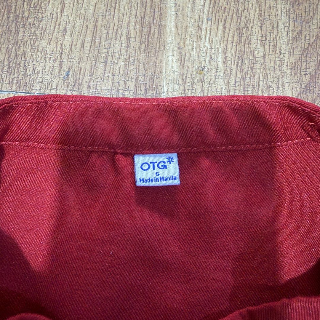 OTG Scrub Suit Set Size S (Category: Activewear) located in Quezon City. Submitted by mssaiira (Listing ID 1466032052, Image 3). Description: SOLD AS PAIR! SIZE S BOTH -MAY NAME LANG KAYO NA PO MAGTANGGAL QC AREA.