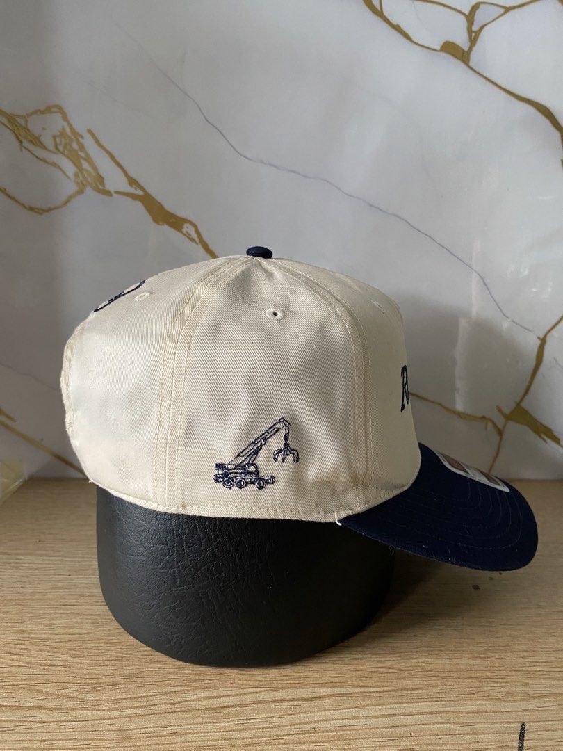 OTTO RE MATTER TWO TONE SNAP BACK CAP (Category: Caps & Hats) located in Talisay. Submitted by hustlethrift_2600 (Listing ID 1466074708, Image 3). Description: OSFM EXCELLENT CONDITION ( LIKE NEW ) 9.9/10 COLOR RATE NO ISSUE.