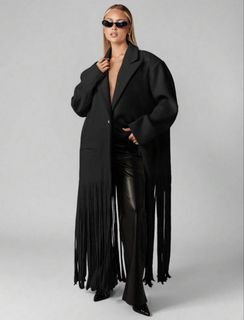 (Category: ) located in . Submitted by baylla.wardrobe (Listing ID 1466143412, Image 1). Description: .