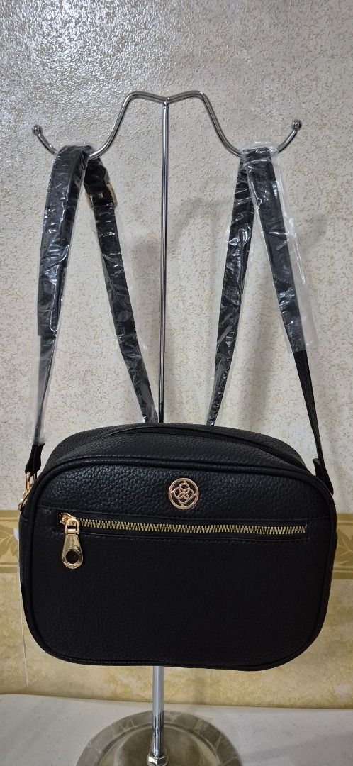 P11-850 Panelope Black Soft Camera Sling bag (Category: Cross-body Bags) located in Valenzuela. Submitted by dailyhappyfinds (Listing ID 1466099459, Image 2). Description: BRAND: Penelope -Brand new with tag -Sling bag *Mall pullout/ factory pullout. Please manage your expectations. .