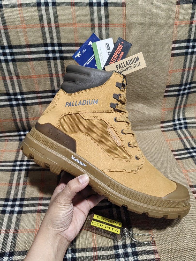 PALLADIUM PAMPA TECH WATERPROOF (Category: Boots) located in Baguio. Submitted by curated_luxe_brandeds (Listing ID 1465959138, Image 3). Description: PALLADIUM PAMPA TECH GUARANTEED AUTHENTIC WATERPROOF MICHELIN SOLE US 13 MENS EUR 47 SEE PICS FOR DETAILS BRAND NEW CONDITION WITH HANG TAG NO ORIGINAL BOX COLOR MAY VARY DUE TO LIGHTING MOP BDO /GCASH NO COD /COP FB PAGE /CAROUSELL : curated_luxe_brandeds FACEBOOK SELLING ACCOUNT : Esteph Colpita 
