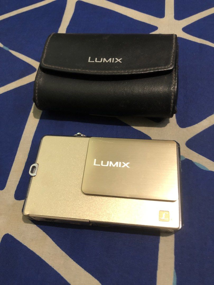 Panasonic Lumix DMC-FP3 Untested (Category: Cameras) located in Quezon City. Submitted by markgolveo (Listing ID 1465981335, Image 1). Description: Panasonic Lumix DMC-FP3 Untested Selling as is stated of its condition Untested no charger for it Considered as defective for parts out repairs Cosmetic wise still looks great With inclusion of unit, battery pack and a leather carry pouch case.