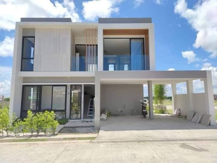 Paris H&L in Anyana Tanza (Category: House & Lot) located in General Trias. Submitted by Myrna.09173055442 (Listing ID 1466015702, Image 1). Description: Exclusive safe communuty in Tamza Complete Amenities with shopping strips Accessible to Manila via Cavitex Anyana Brgy Sanja Mayor Tanza Paris H&L biggest house in Anyana 150sqm lot area 187.32 sqm floor area 4 bedrooms 2 car garage 3 t&b Complete finished 2 balcony Family area Tcp 16,048,325 Re