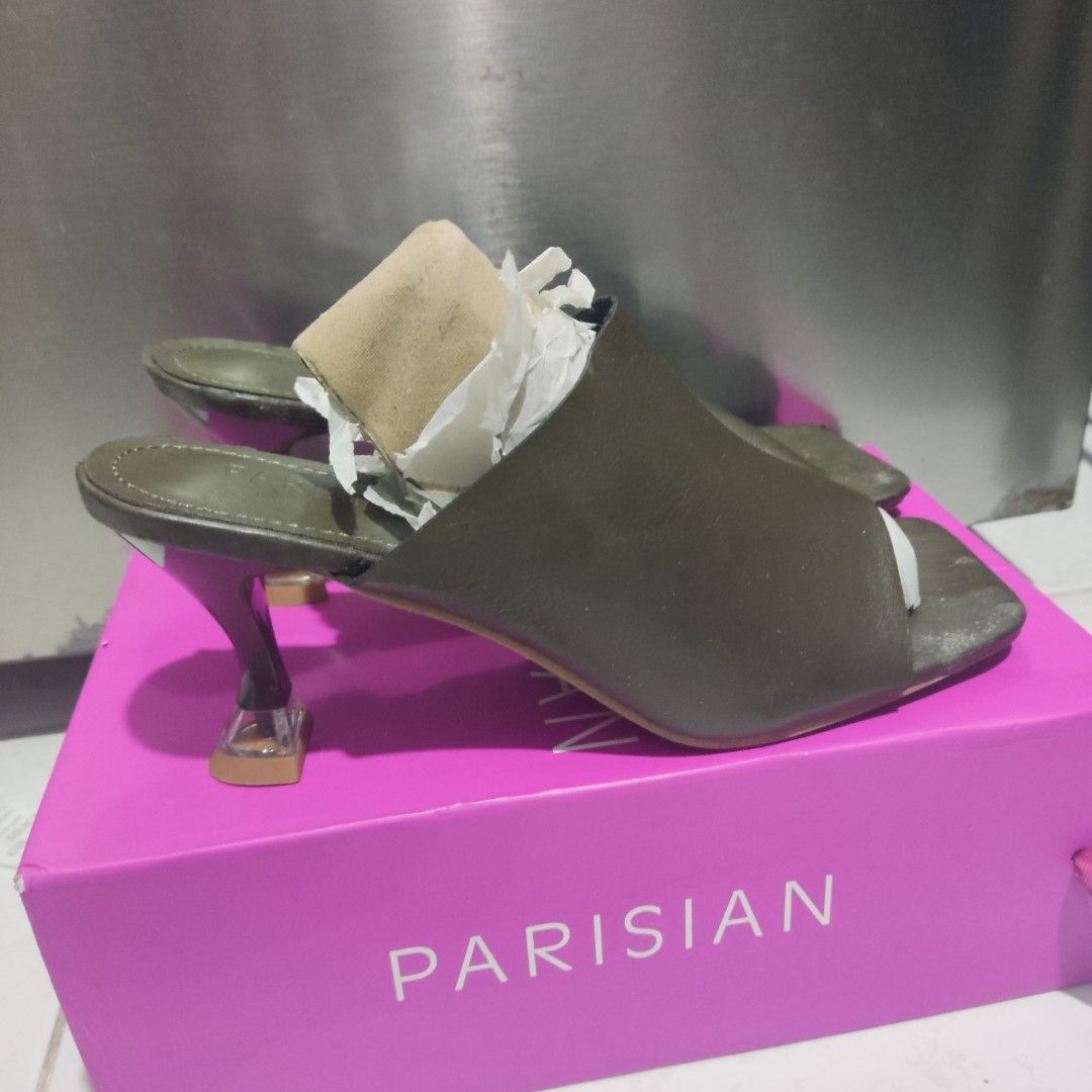 Parisian Open-toe Mule Heels (Category: Heels) located in Antipolo. Submitted by hesedfinds.shop (Listing ID 1466148495, Image 1). Description: Olive green open-toe mule with a flared, kitten heel See pics to see minor issues.