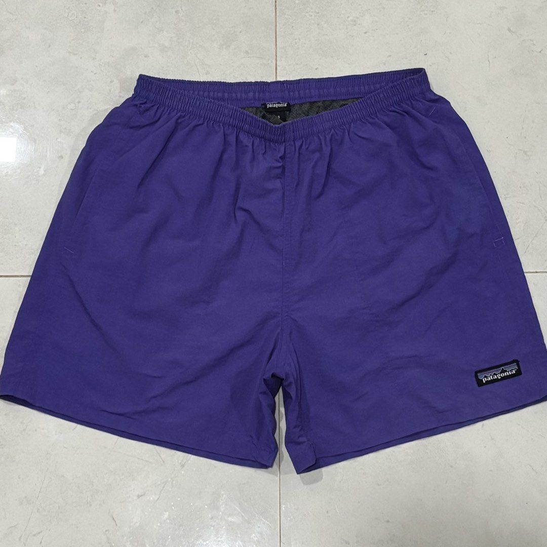 Patagonia baggies short (Category: Shorts) located in Cebu City. Submitted by florianmiral (Listing ID 1466131551, Image 1). Description: Patagonia baggies short Excellent condition Small W 12.5 L 16.