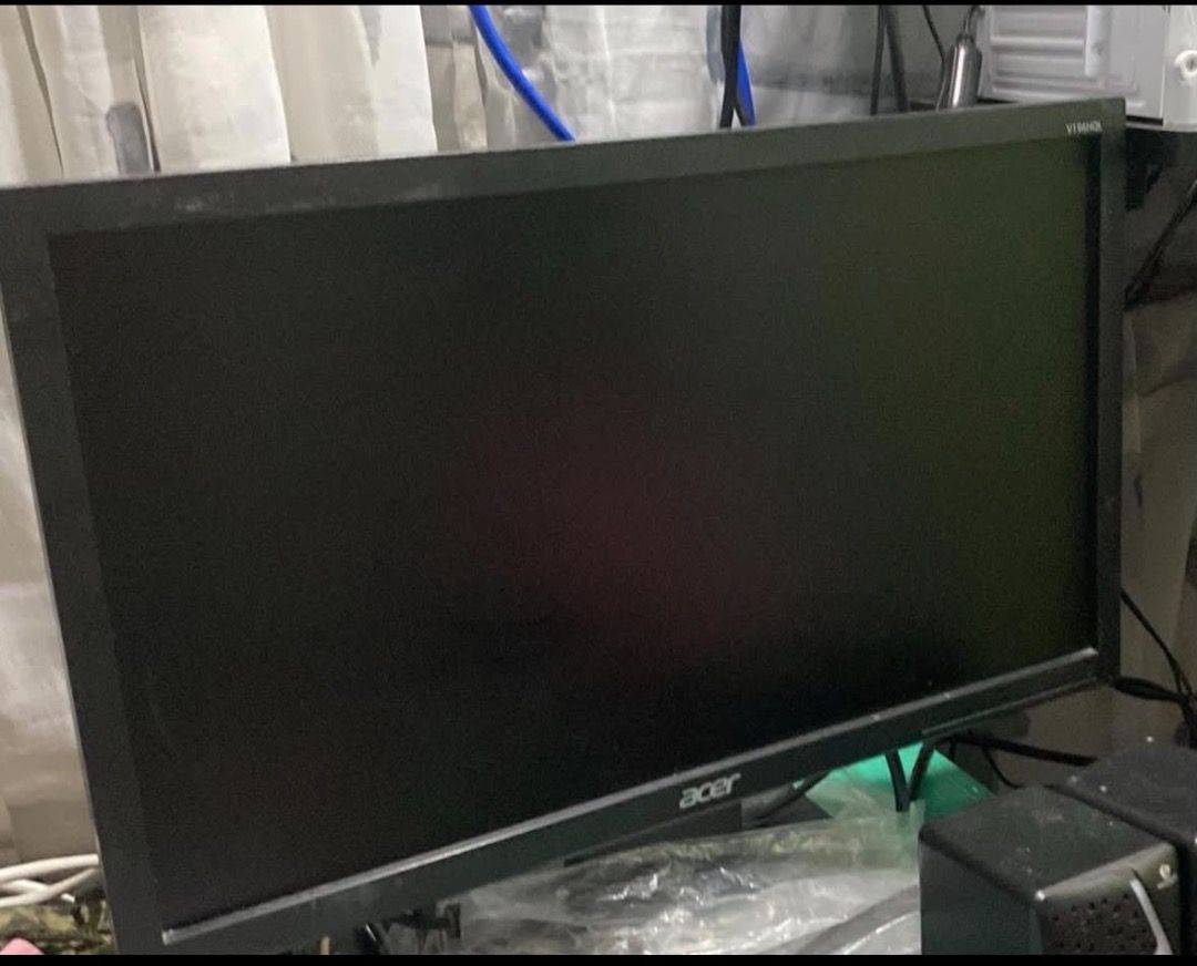 PC SET (Category: Desktops) located in Caloocan City. Submitted by imlei (Listing ID 1466034534, Image 2). Description: FOR SALE: COMPLETE PC SET (Inplay CPU + 21.5" Acer Monitor) 📍 Price: ₱8,000 (Slightly Negotiable para sa seryosong buyer) 📍 Location: Las Pinas City 📍 Condition: Used / Secondhand (Smooth working condition, gagamitin na lang) Perfect para sa Online Schooling, Office Work, Work From Home, at Casual Gaming (Valorant, League of 