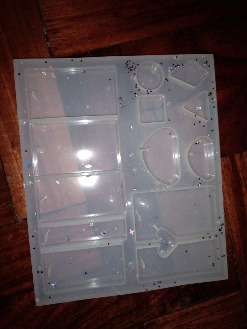 Pendant puzzle mould resin (Category: Kids Toys) located in Quezon City. Submitted by eidorableshop (Listing ID 1466155070, Image 1). Description: .