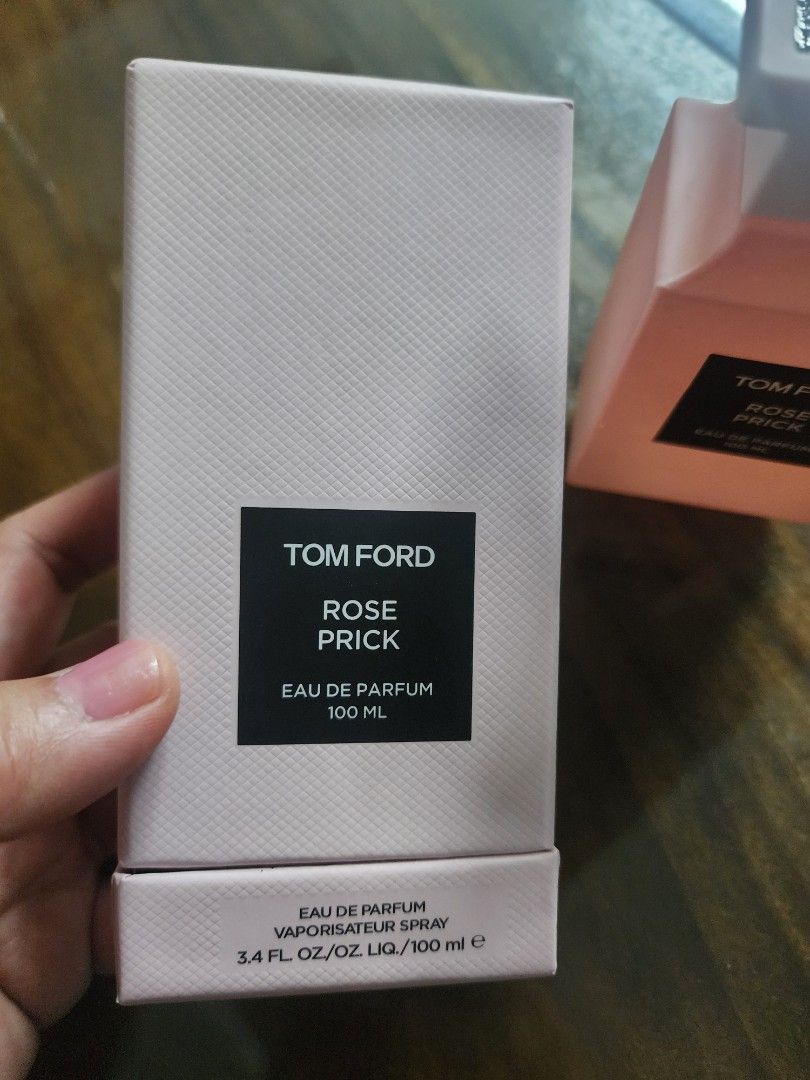 PERFUME TOM FORD ROSE (Category: Fragrance & Deodorants) located in Manila. Submitted by chrinathalie (Listing ID 1466100773, Image 1). Description: sprayed once to smell super bango rfs: dami nang pabango note: niregalo/pinadala di ko alam saan binili.