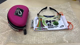 （分類：）位於 。 由 hklanguage73838 提交（商品編號 1466081834，圖片 1）。簡介： 。