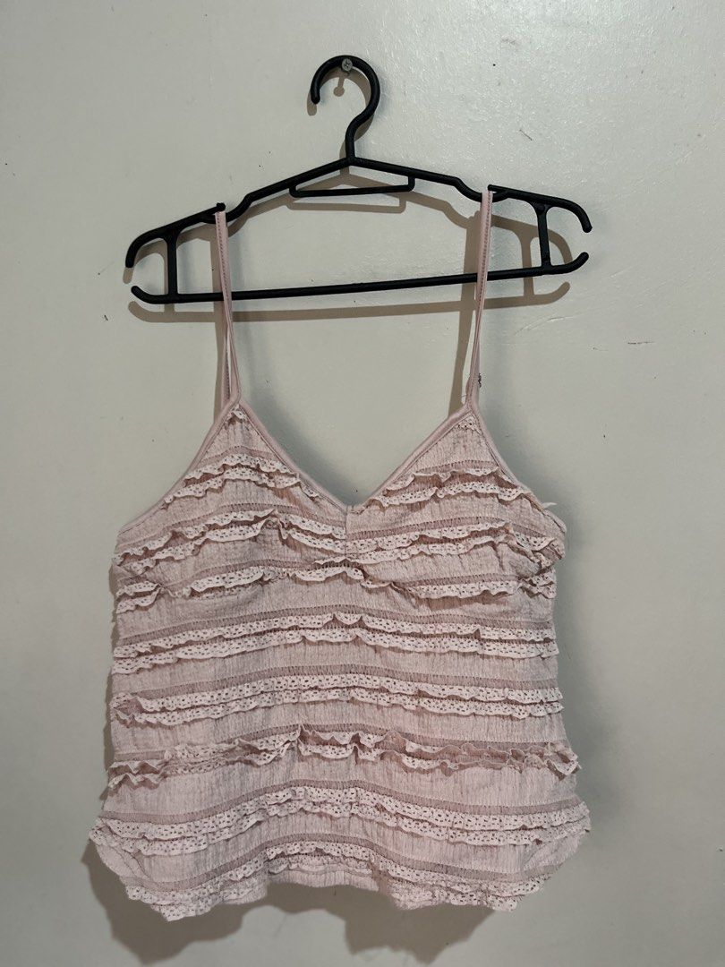 Pink Cute Top Shein (Category: Sleeveless) located in Manila. Submitted by serra_shop (Listing ID 1466117025, Image 1). Description: Shein Size: Small to Medium Location: Pampanga Courier: J&T.