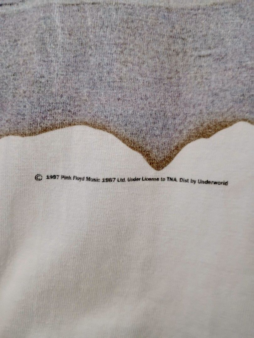Pink Floyd (Category: Tshirts & Polo Shirts ) located in Manila. Submitted by findfinechie (Listing ID 1466036417, Image 3). Description: 20.5×28 hearing offers ( end 4:20 pm ).