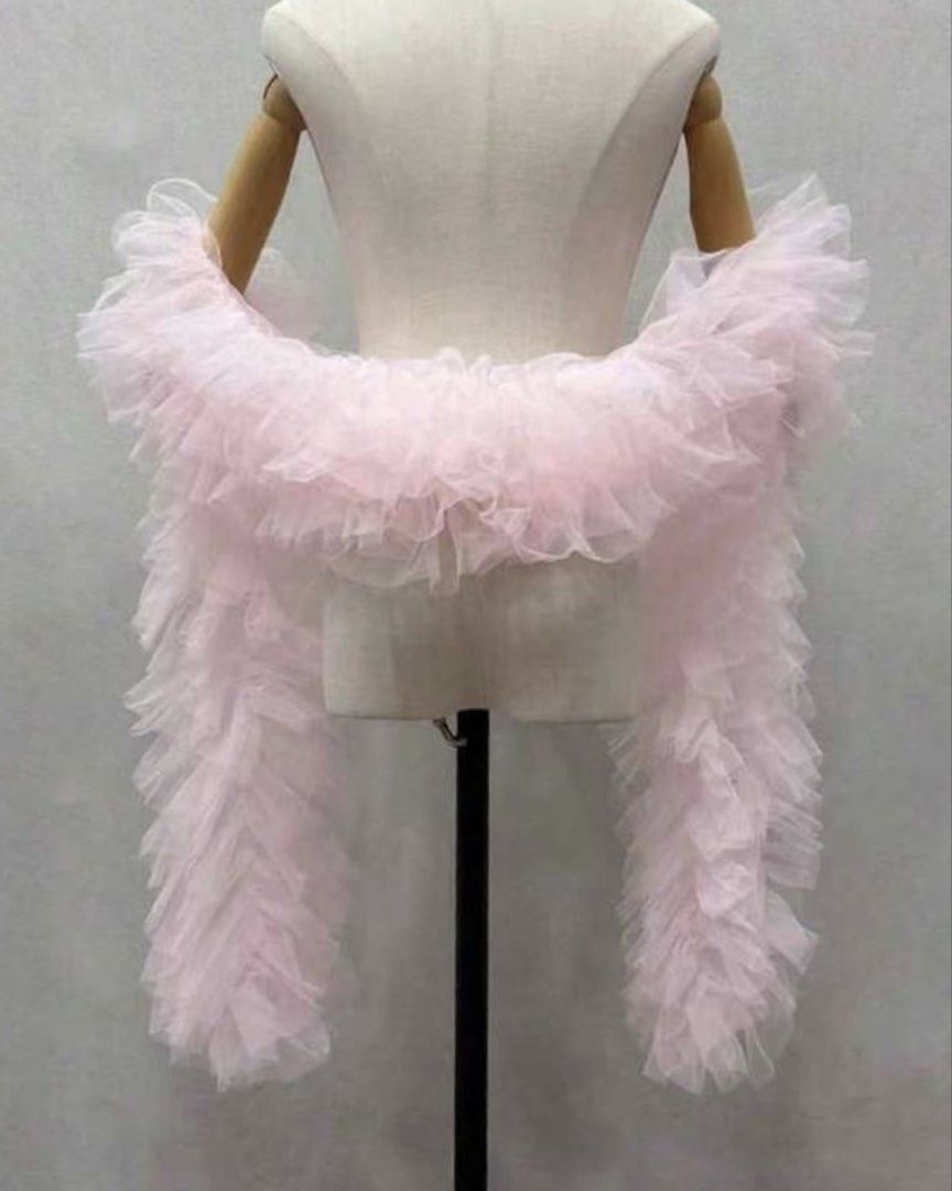 pink fluffy tulle shawl (Category: Occasions & Party Supplies) located in Paranaque City. Submitted by janicesab (Listing ID 1466104146, Image 1). Description: only used once 2nd slide is actual pic.