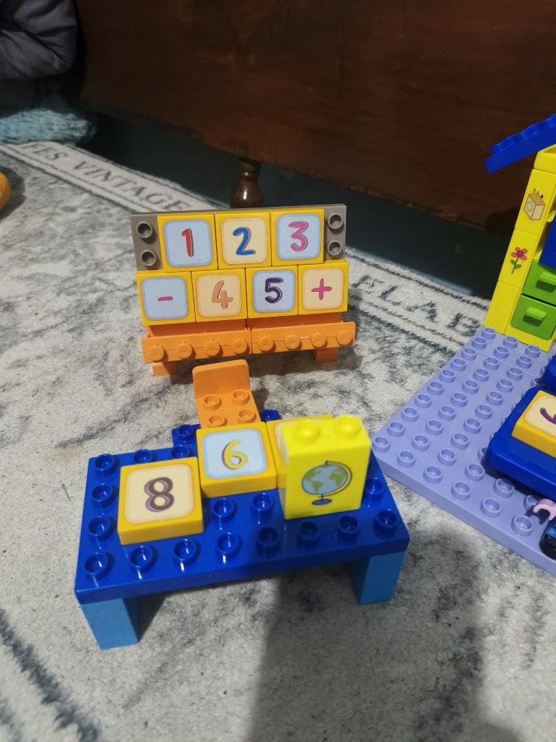 PlayBIG Bloxx Peppa Pig School Construction Set (Category: Kids Toys) located in Caloocan City. Submitted by mckysprelove (Listing ID 1465971889, Image 2). Description: - Authentic PlayBIG Bloxx Peppa Pig School construction set (Model 800057152) - Includes 87 pieces featuring a school building, desks, chairs, see-saw, blackboard stand, and number blocks - Comes with 2 adorable figures: Peppa and George - Designed with bright primary colors (yell