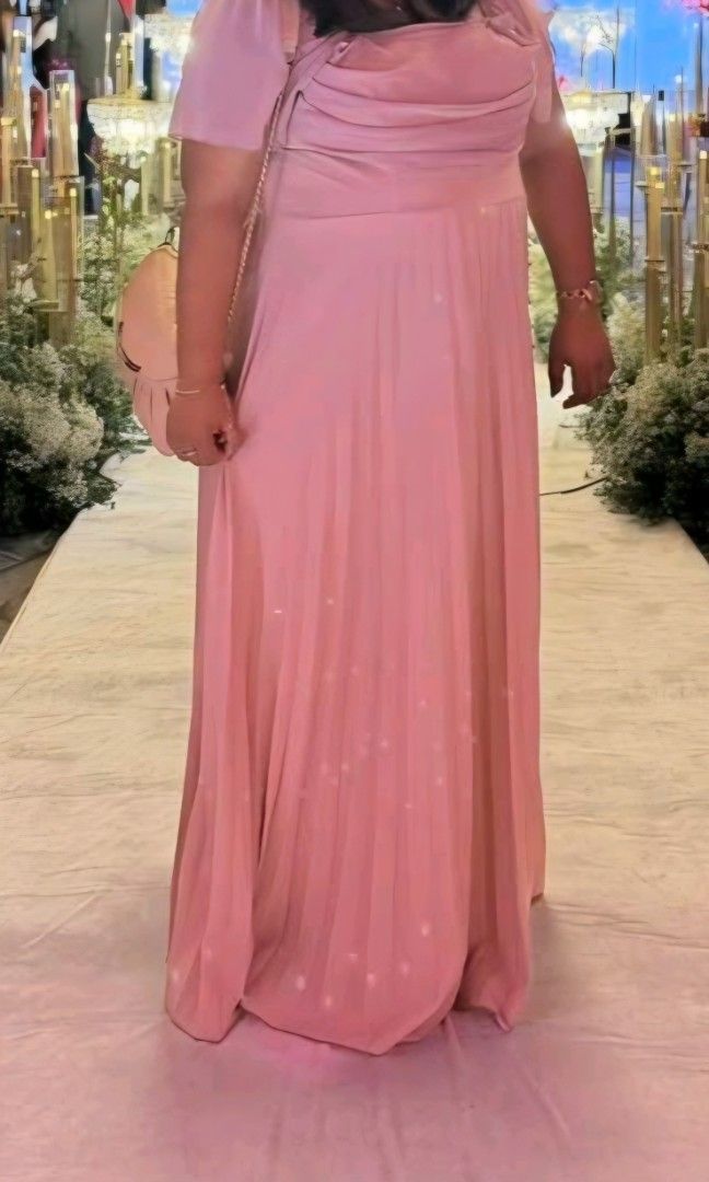 Plus Size Pink Ruffled Gown (Category: Evening dresses & gowns) located in Quezon City. Submitted by mariemagtira07 (Listing ID 1466152524, Image 2). Description: - Worn once as seen in the photo -perfect for 3xl body frame.