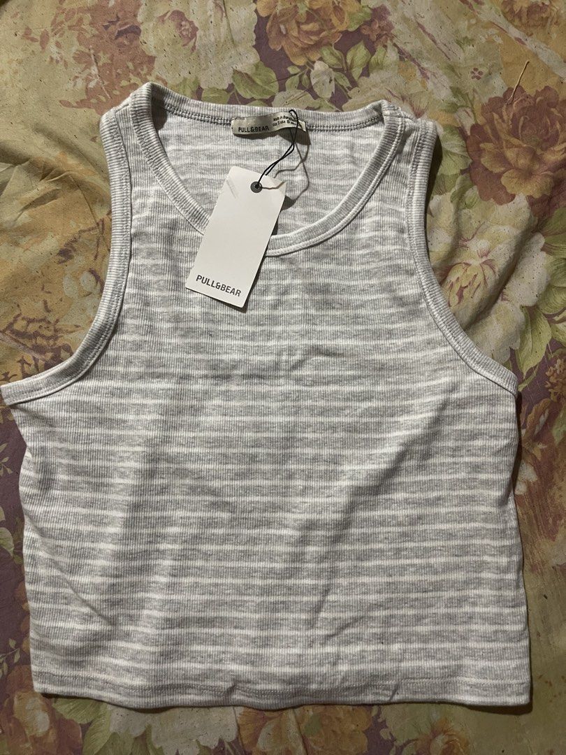 Polka tops (Category: Shirts) located in Manila. Submitted by mishalx (Listing ID 1466055096, Image 2). Description: 🌷 Cute & affordable finds 📦 Shipping: J&T Express 💳 MOP: GCash — payment first 🛍️ First mine, first served! 💌 Comment/DM to claim 📍 Calamba , Laguna Please be a sure buyer before claiming. ♡.