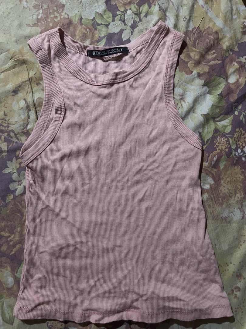 Polka tops (Category: Shirts) located in Manila. Submitted by mishalx (Listing ID 1466055096, Image 3). Description: 🌷 Cute & affordable finds 📦 Shipping: J&T Express 💳 MOP: GCash — payment first 🛍️ First mine, first served! 💌 Comment/DM to claim 📍 Calamba , Laguna Please be a sure buyer before claiming. ♡.