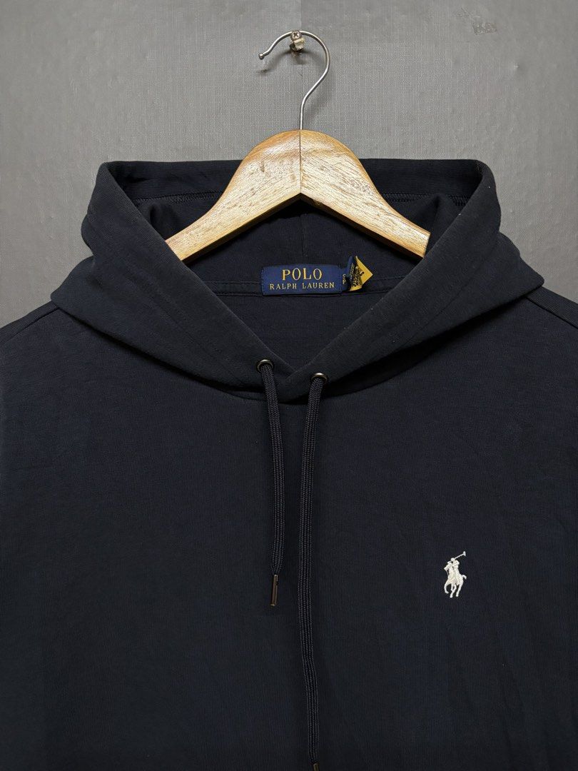 POLO RALPH LAUREN (Category: Coats, Jackets and Outerwear) located in Cavite. Submitted by staythrifted.23 (Listing ID 1466111600, Image 2). Description: Size : Small on 🏷️ Large best fit Dimes : Length 25.5 Width 22.5 Condition : Like new Color rate : 9.9/10 Issue : ❌ Loc. Cavite We ship nationwide Payment first .