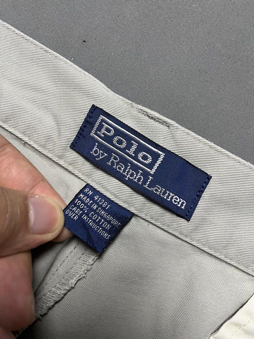 POLO RALPH LAUREN CHINO SHORT (Category: Shorts) located in Quezon City. Submitted by kentstuff (Listing ID 1466073627, Image 3). Description: POLO RALPH LAUREN CHINO SHORT 🏷️450 Waist: 40-42 Length: 21 Leg opening: 14 Condition: Excellent CR: 9/10 Issue: ❌ DISCLAIMER: This is a thrifted item. All brands, logos, and trademarks belong to their rightful owners. We’re here to rehome great pieces — no brand affiliation intended.