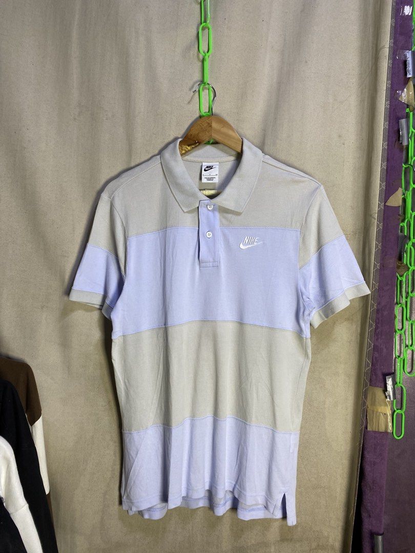 Polo t shirt nike (Category: Tshirts & Polo Shirts ) located in Davao. Submitted by lil.thriftjhayy (Listing ID 1466084302, Image 1). Description: Size small.