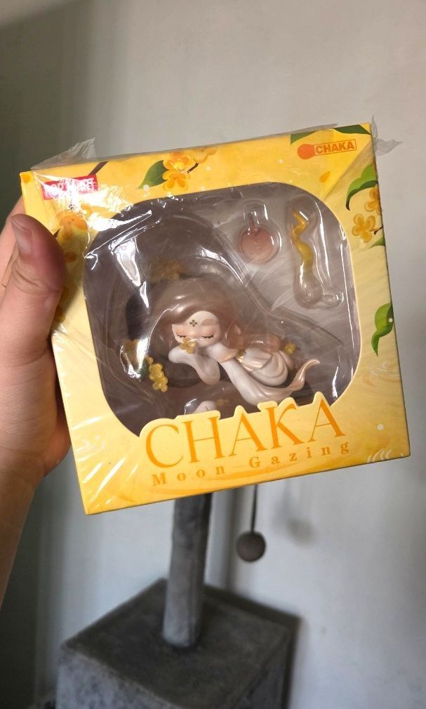 Popmart Chaka Moon Gazing Figure Boxed (Category: Designer & Blind Box Toys) located in Valenzuela. Submitted by heybuythiss (Listing ID 1465974176, Image 1). Description: displayed only sa acrylic box 📌 Valenzuela.