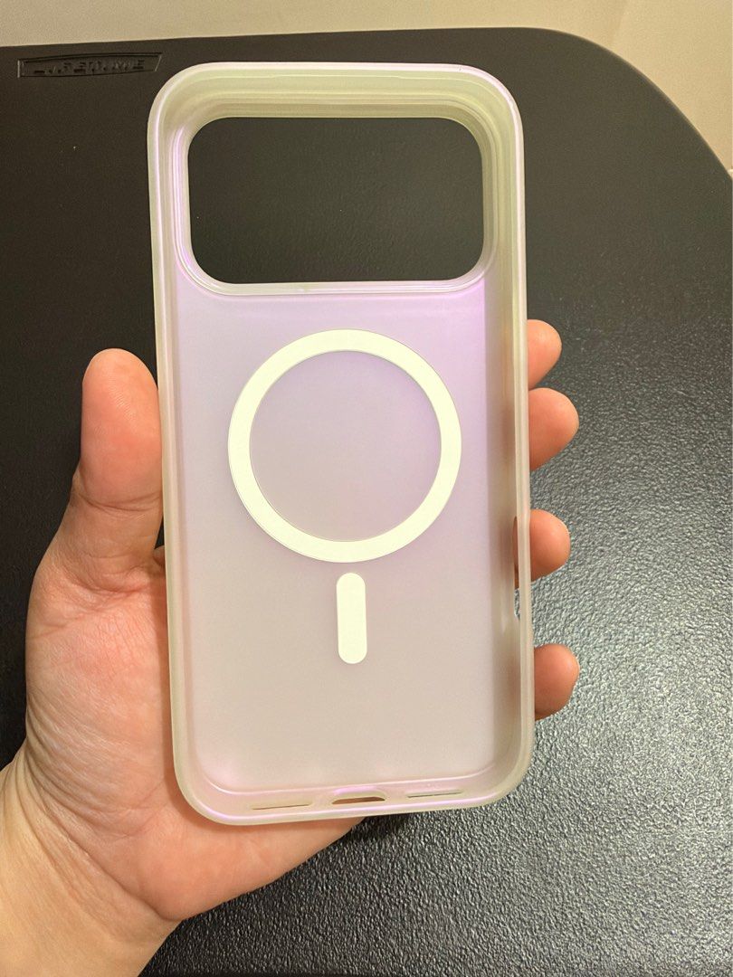 Popsocket Case - Opalescent White for iphone 17 Pro Max (Category: Cases & Sleeves) located in Makati City. Submitted by shatey (Listing ID 1466094672, Image 3). Description: No box, slightly used Bought last August 2026 Location: Bacoor, Cavite (delivery via Grab or Lalamove, booking c/o buyer) Meet up is okay if within Makati -One Ayala/Glorietta/Greenbelt .