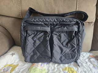 （分類：）位於 。 由 MiloJJ1277 提交（商品編號 1465993706，圖片 1）。簡介： 。