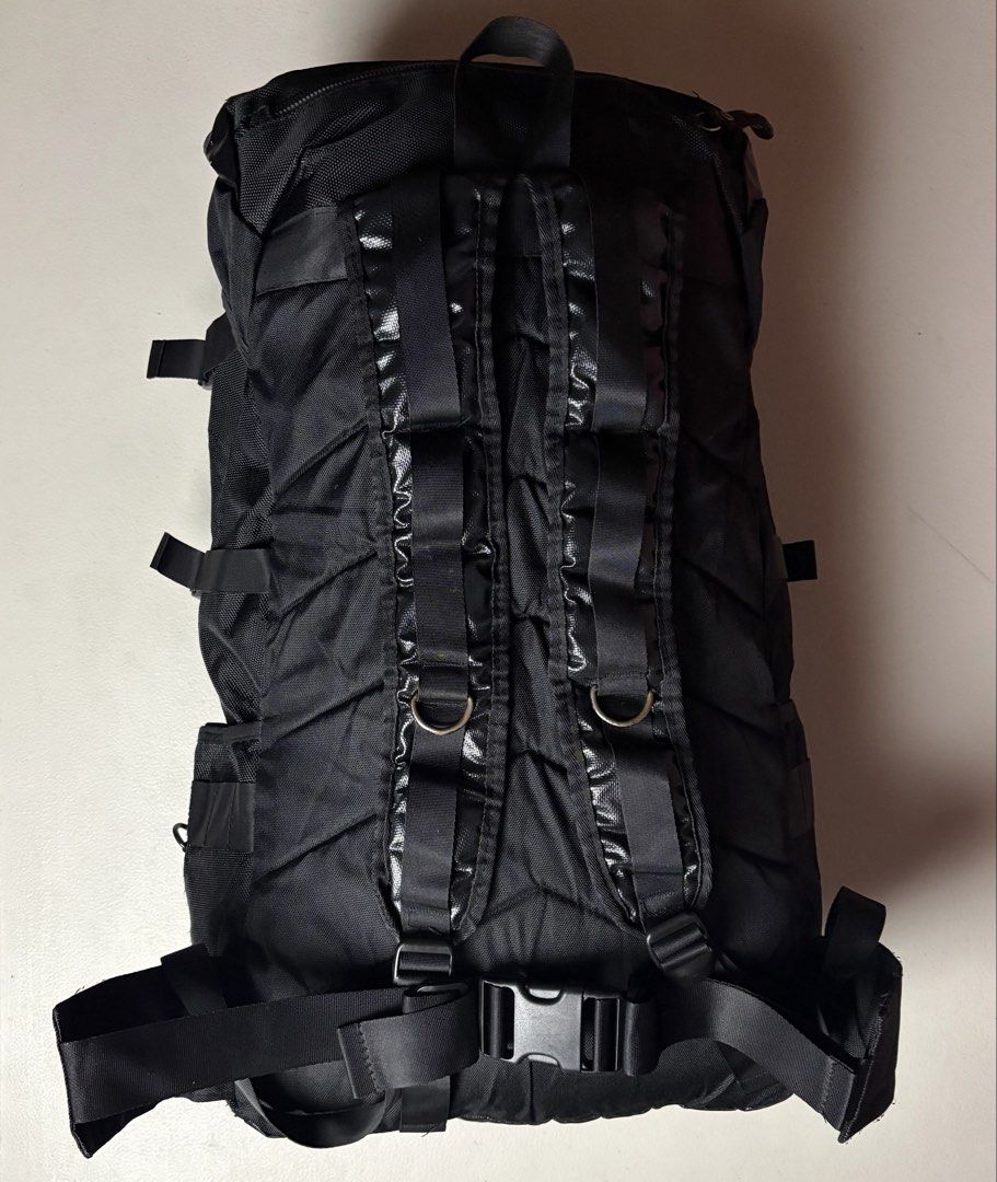 Porter Tokyo Yoshida Black Rucksack Backpack (Category: Backpacks) located in Manila. Submitted by hippiesph (Listing ID 1466116708, Image 2). Description: Porter Tokyo Yoshida Black Rucksack Backpack Still in great condition Check all details posted measurements Width: 32 cm (12.59 in) Height: 55 cm (21.65 in) Strap: 36 cm (14.17 in) Depth: 10 cm (3.93 in) Handle: 6 cm (2.36 in).