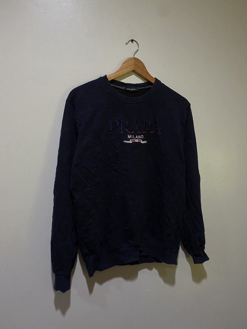 Prada Milano long sleev (Category: Coats, Jackets and Outerwear) located in Nagcarlan. Submitted by nsh.c (Listing ID 1465968660, Image 1). Description: Excellent condition Cr:9.7/1" Dimes:26X20 No issue.