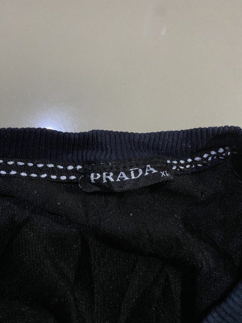 Prada Milano long sleev (Category: Coats, Jackets and Outerwear) located in Nagcarlan. Submitted by nsh.c (Listing ID 1465968660, Image 3). Description: Excellent condition Cr:9.7/1" Dimes:26X20 No issue.