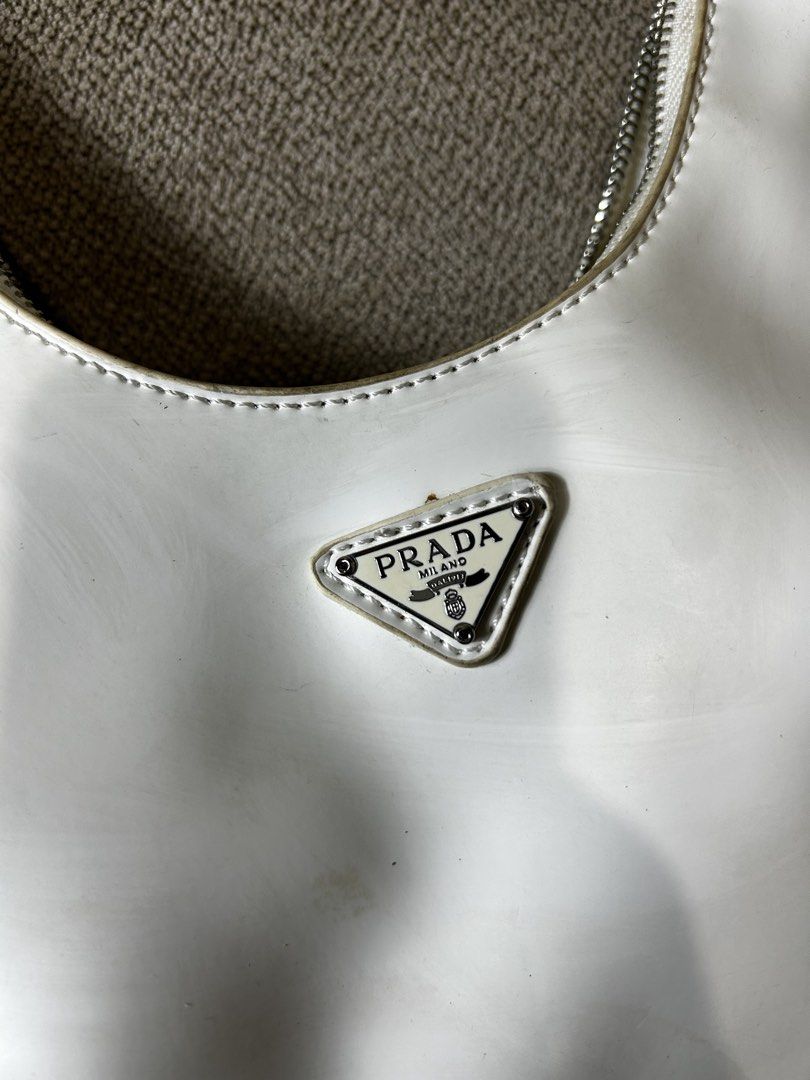 Prada Shoulder Bag (Category: Shoulder Bags) located in Aurora. Submitted by purethrift07 (Listing ID 1466062206, Image 3). Description: Dm me Fresh from the bale Dm.